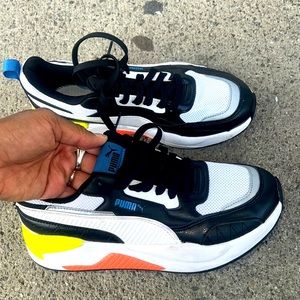 Multi Colored Pumas